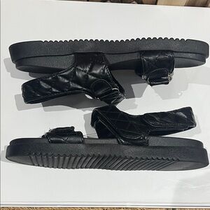 Ardene Black Quilted Sandals